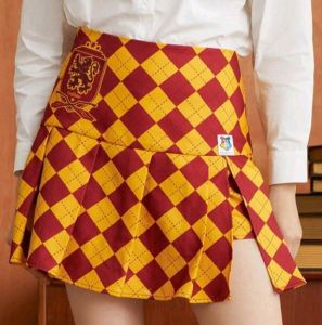 Kids Costumes to Hire - HP skirt - SMALL